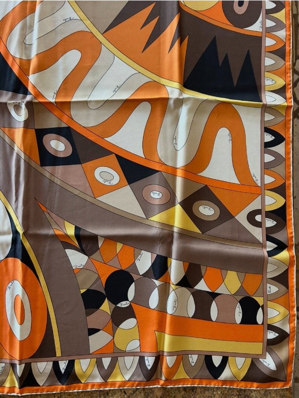 Vintage Emilio Pucci Silk Scarf Made in Italy Hand Rolled Edges ~ 17" x 17" - Picture 4 of 10